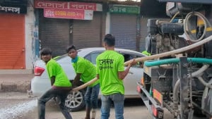 নির্ধারিত সময়ের ৬ ঘণ্টা আগেই বর্জ্যমুক্ত ময়মনসিংহ