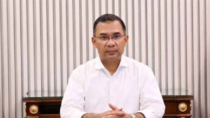 বহর থামিয়ে অ্যাম্বুলেন্সকে পথ করে দিলেন প্রধানমন্ত্রী