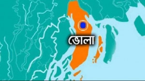 অনৈতিক প্রস্তাবে সাড়া না দেওয়ায় মারধর, অ্যাসিড নিক্ষেপের হুমকি  
