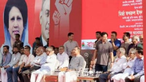 নয়াপল্টনে শ্রমিক দলের সমাবেশ, যোগ দিলেন তারেক রহমান