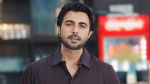 আত্মপরিচয়ের এক অদ্ভুত সমীকরণ নিয়ে আসছি: অপূর্ব