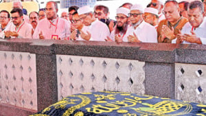 পর্যটন ও চা শিল্পে আরও বিনিয়োগের আহ্বান