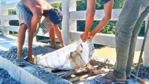 উপসহকারী প্রকৌশলী বরখাস্ত, দুজনকে শোকজ