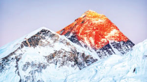 এভারেস্ট, সূর্যাস্ত আর একা আমি