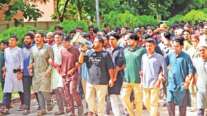 ক্রিকেট-সিনেমায় প্রতিবাদ সপ্তম দিনেও অচল চুয়েট