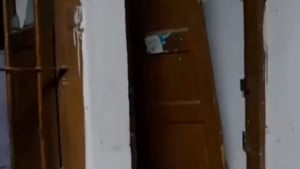 অভিযানে ৫৯ কিশোর আটক, ‘অভিভাবক’দের থানায় হামলা