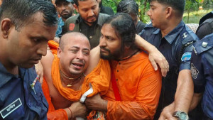 মায়ের শেষকৃত্যে অংশ নিয়ে আবার কারাগারে চিন্ময়