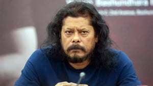 যদি একজন দর্শকও থাকে, তার জন্যই গান করে যাব: জেমস