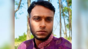 পুলিশ দেখে দৌড়ে পালানোর সময় পড়ে আসামির মৃত্যু