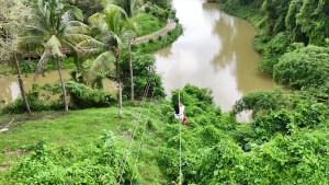 জিপ লাইন-জায়ান্ট সুইংয়ে বাড়ছে পর্যটক
