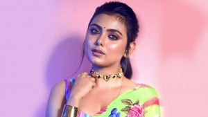 সহশিল্পী বদলে নতুন মিশনে ইধিকা পাল