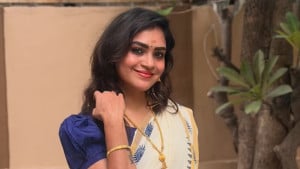 ৭ লাখ টাকা দেওয়ার পর আরও ৩৫ লাখ দাবি, গ্রেপ্তার অভিনেত্রী