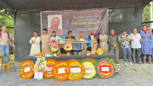 শহীদ মিনারে আখতার হুসেনকে শেষ শ্রদ্ধা, সিরাজগঞ্জে দাফন