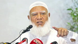 স্বৈরাচার ফিরে আসবে বলে ভয় দেখায় সরকার