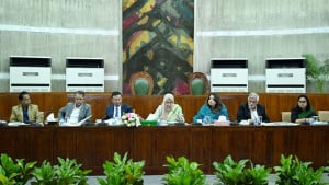 শেখ হাসিনাকে  ফেরাতে কূটনৈতিক উদ্যোগ অব্যাহত