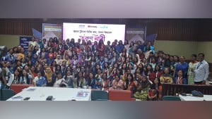 রাজনীতিতে নারীর দৃশ্যমান অংশগ্রহণ, সিদ্ধান্তে বৈষম্যের অভিযোগ