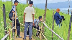 কনটেন্টের ভিড়ে হারাচ্ছে পাহাড়ের জীবন