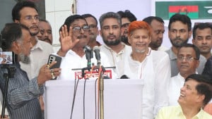 সাপকে বিশ্বাস করা যায়, কিন্তু জামায়াতকে নয়: ফজলুর রহমান 