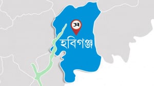 জব্দকৃত বালু ঘের দিয়ে বিক্রির অভিযোগ