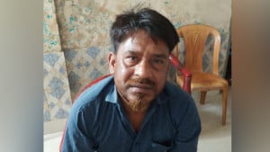 শেখ হাসিনাকে দেশে ফেরানোর ‘শপথ নেওয়া’ হারুন গ্রেপ্তার