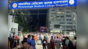 পদদলিত হয়ে চারজনের মৃত্যুর দাবি পরিবারের