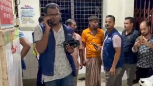মুরাদনগরে জমি নিয়ে বিরোধে ফুফু-ভাতিজাকে কুপিয়ে হত্যার অভিযোগ