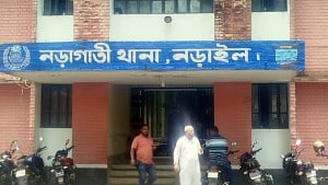 আধিপত্য বিস্তার নিয়ে সংঘর্ষে ৫ জন গুলিবিদ্ধ, আহত ৮