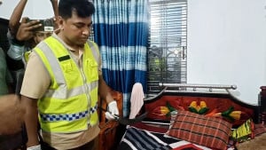 নাটোরে শিশুর আঙুল কাটার অভিযোগে পুলিশ সদস্য ও স্ত্রী কারাগারে