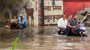 ভারতের ৬ রাজ্যে বন্যা-ভূমিধস, উত্তর প্রদেশে নিহত ৫৬
