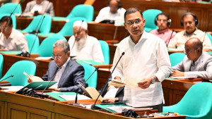 কৃষকদের ৫ বছরের মধ্যে সৌরবিদ্যুৎ চালিত পানির পাম্প দেওয়া হবে: প্রধানমন্ত্রী