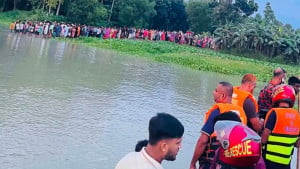 শীতলক্ষ্যা নদীতে গোসলে নেমে নিখোঁজ ৪ 
