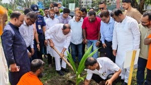 মৎস্য উৎপাদন বাড়াতে আধুনিক প্রযুক্তির ব্যবহার বাড়াতে হবে: প্রতিমন্ত্রী টুকু
