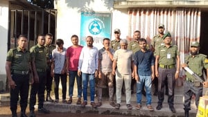 মিরপুর বিআরটিএতে ভ্রাম্যমাণ আদালতের অভিযানে ৬ জনের কারাদণ্ড