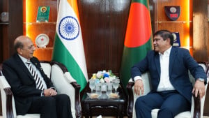 প্রধানমন্ত্রীর প্রতিরক্ষা উপদেষ্টার সঙ্গে ভারতের হাইকমিশনারের সাক্ষাৎ