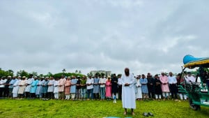 কুমিল্লা বিশ্ববিদ্যালয়ে অপ্রতিমের প্রথম জানাজা, ছেলের জন্য দোয়া চাইলেন বাবা