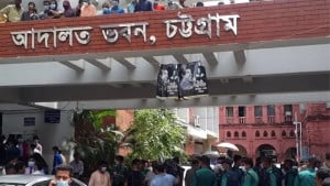 চট্টগ্রামে গাড়ি চাপায় অন্তঃসত্তা কুকুর মারা আসামির জামিন