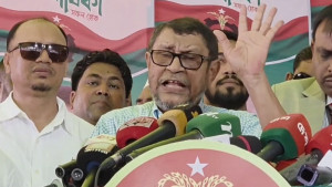 ডেঙ্গু প্রতিরোধে বাড়ির আঙিনা পরিষ্কার রাখার আহ্বান স্বাস্থ্যমন্ত্রীর