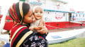 নদীর বুকে নোঙর করা ‘জীবনতরী’