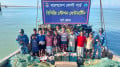 সেন্টমার্টিনে ট্রলিং বোট ও জালসহ ১৭ জেলে আটক