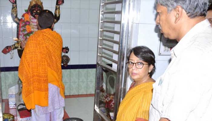 বরিশালে ৩ দিনের সফরে রীভা গাঙ্গুলী