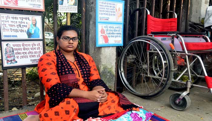 প্রধানমন্ত্রীর সাক্ষাৎ ও চাকরি চেয়ে ফের অনশনে কণা