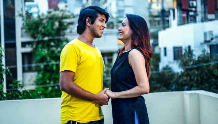 সম্পর্কের জটিলতায় তৌসিফ-অহনা