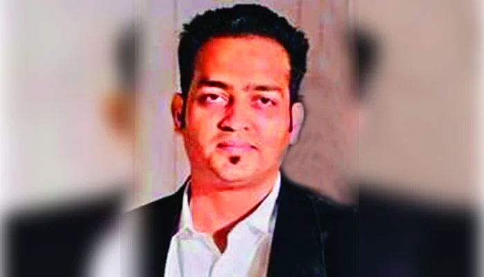 মোহাম্মদপুরে কবরস্থানের ঘাস-বাণিজ্যেও রাজীব!