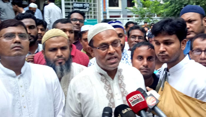 যার নেতৃত্বে টর্চার তাকেই আসামি করা হয়নি: আবরারের বাবা