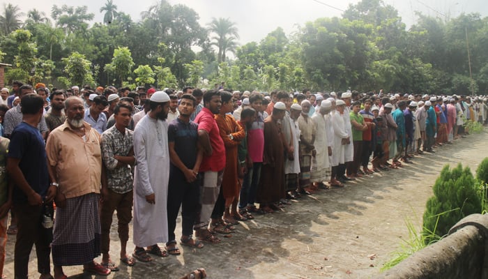 আবরারের দাফন সম্পন্ন