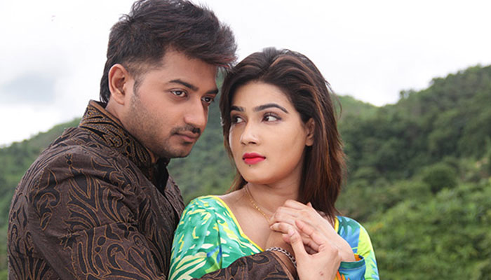 বাপ্পি-মাহির বয়স ৭!