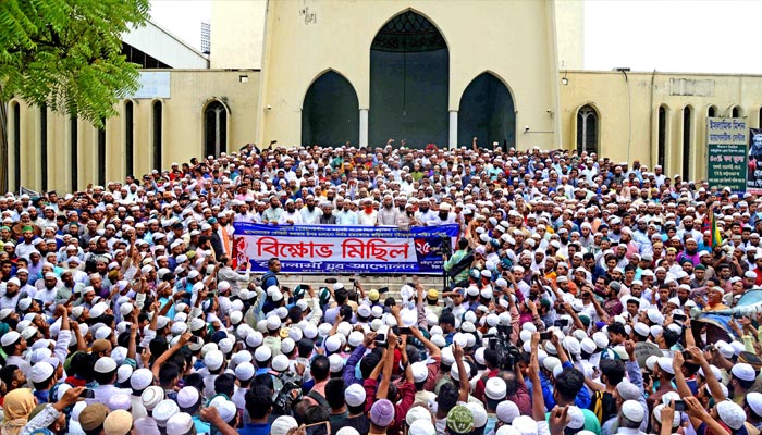 ধর্ম অবমাননায় মৃত্যুদণ্ডের বিধান দাবি