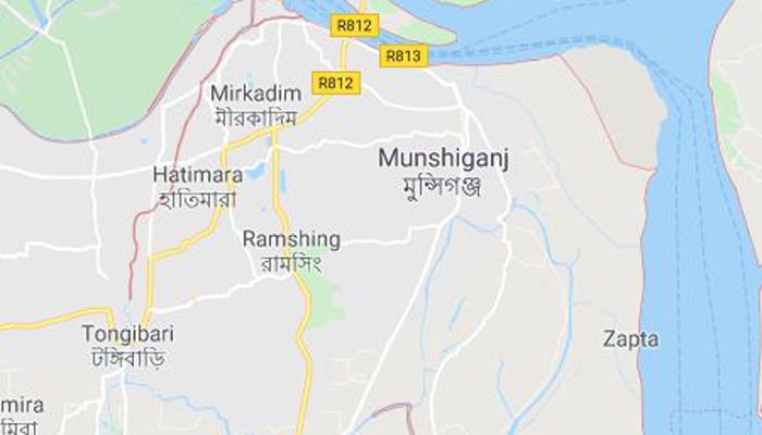 দুই বাসের মাঝে পড়ে যাত্রী নিহত
