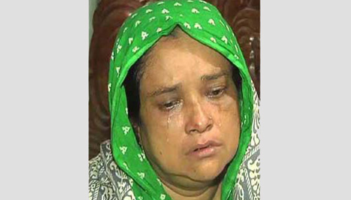 হত্যাকারীদের দৃষ্টান্তমূলক শাস্তি চান নুসরাতের মা