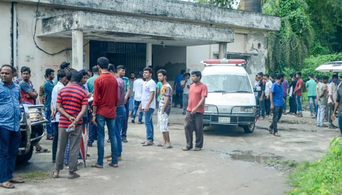 খুলনায় অতিরিক্ত মদ্যপানে ৮ জনের মৃত্যু